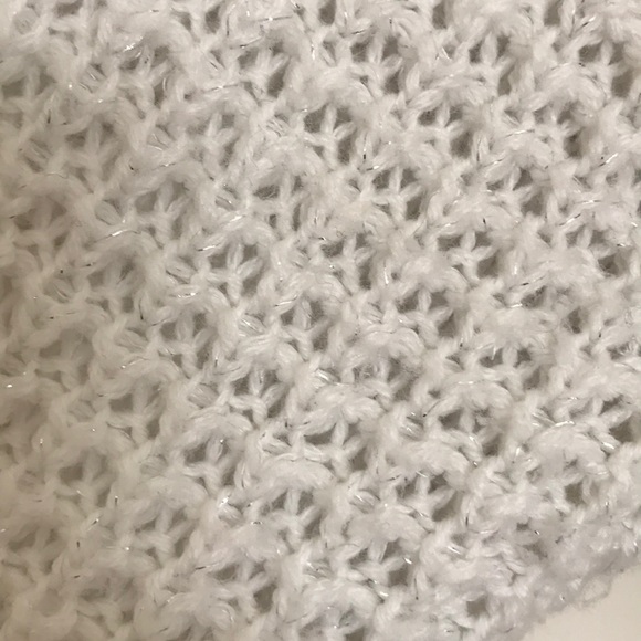 White comfy cardigan! - Picture 2 of 2